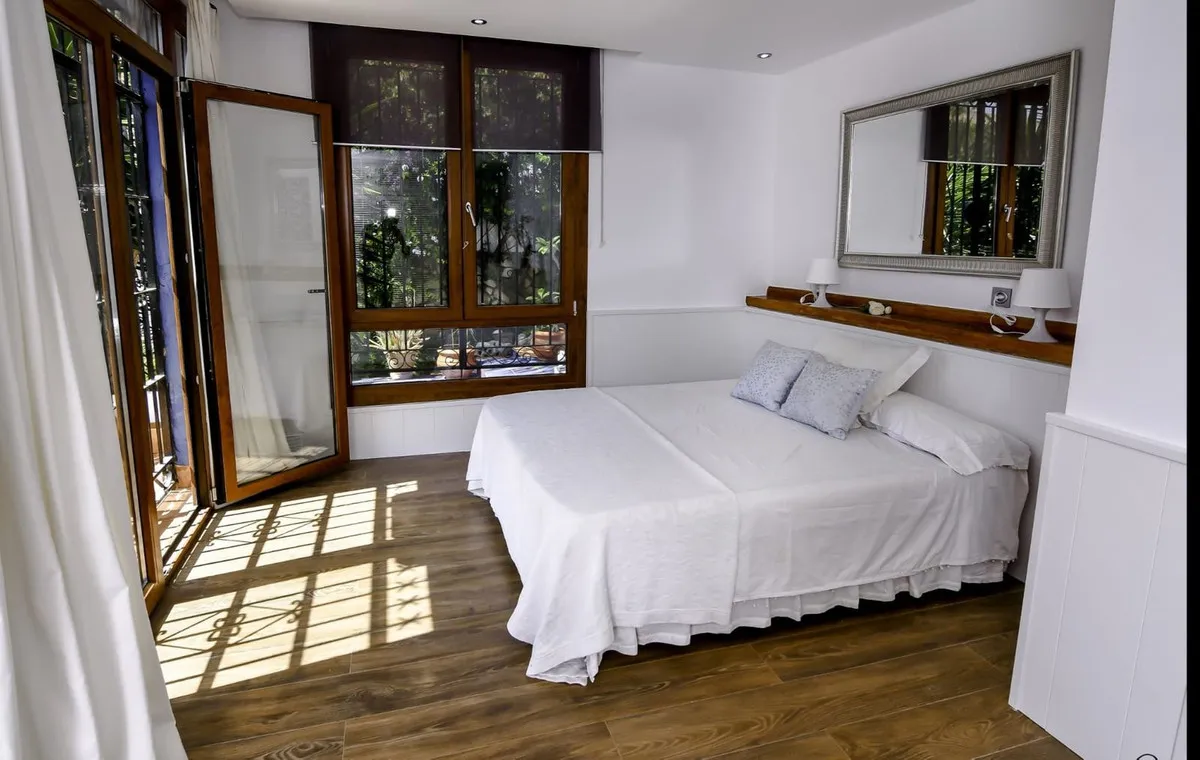 2eb0ae06-c504-4642-848c-7e89df9fb6a9