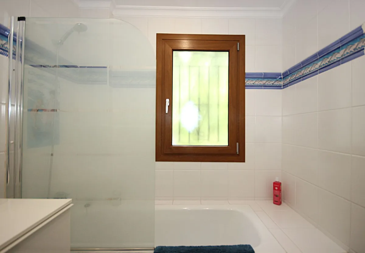 6a35ec33-e3a9-4c71-ac84-fcecf6fcbb61