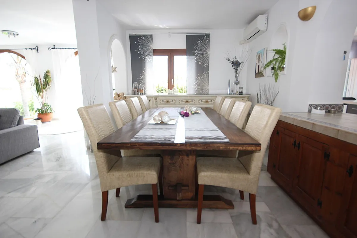 95cadcf4-fd77-4211-850c-8099373b36d3