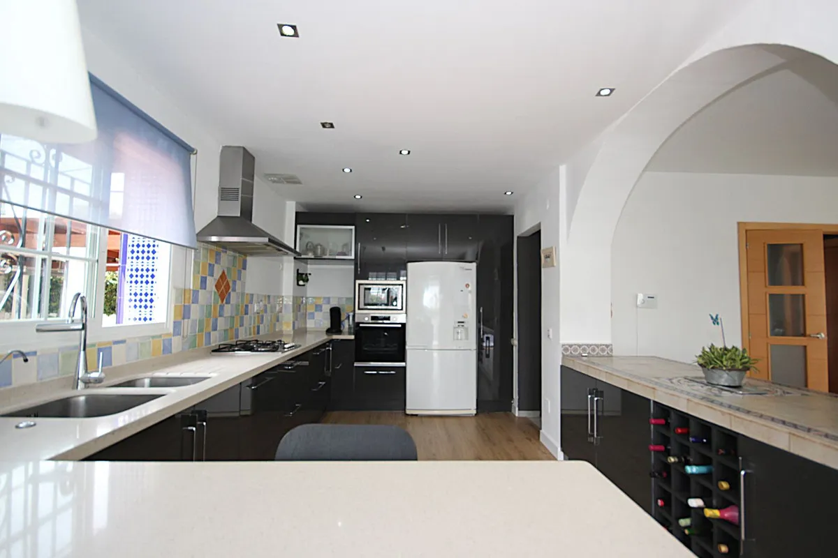 e97814bb-4dea-45d2-adf2-1ed1ea502946