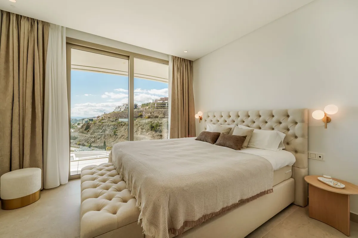 0517723e-4e9f-4949-bb86-2d2867327202