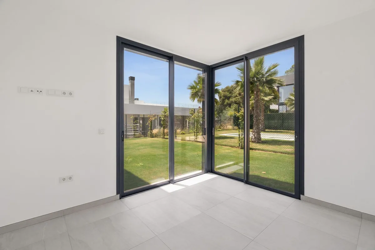 11a8acb4-c4ca-4ff8-b6cc-d3d17923373e