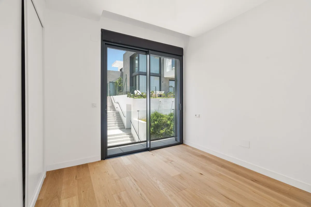 d1130438-8fde-45e8-a0b1-e0997793cecc