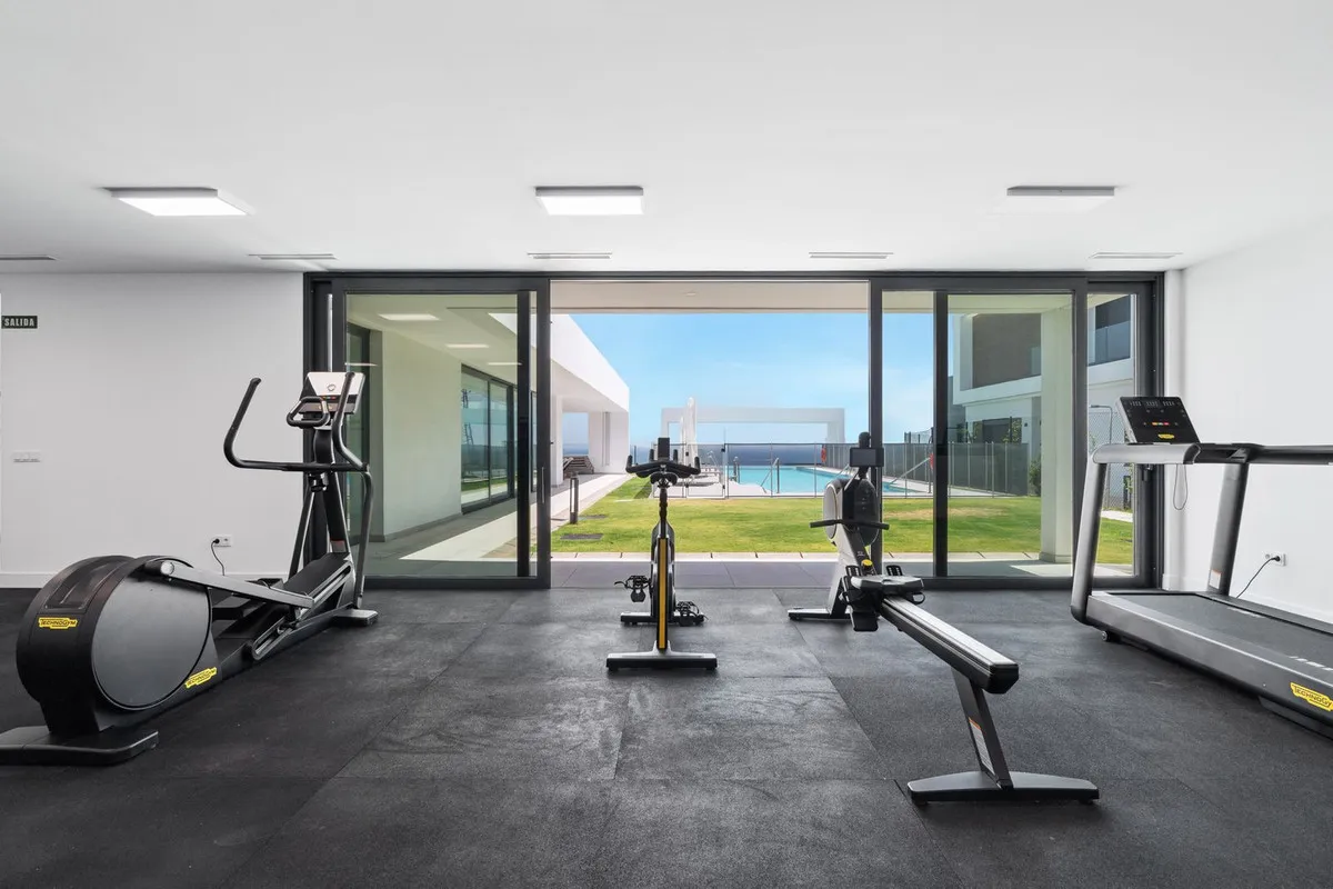 e70ebdc3-a1d7-446d-b492-ffb5b4671751