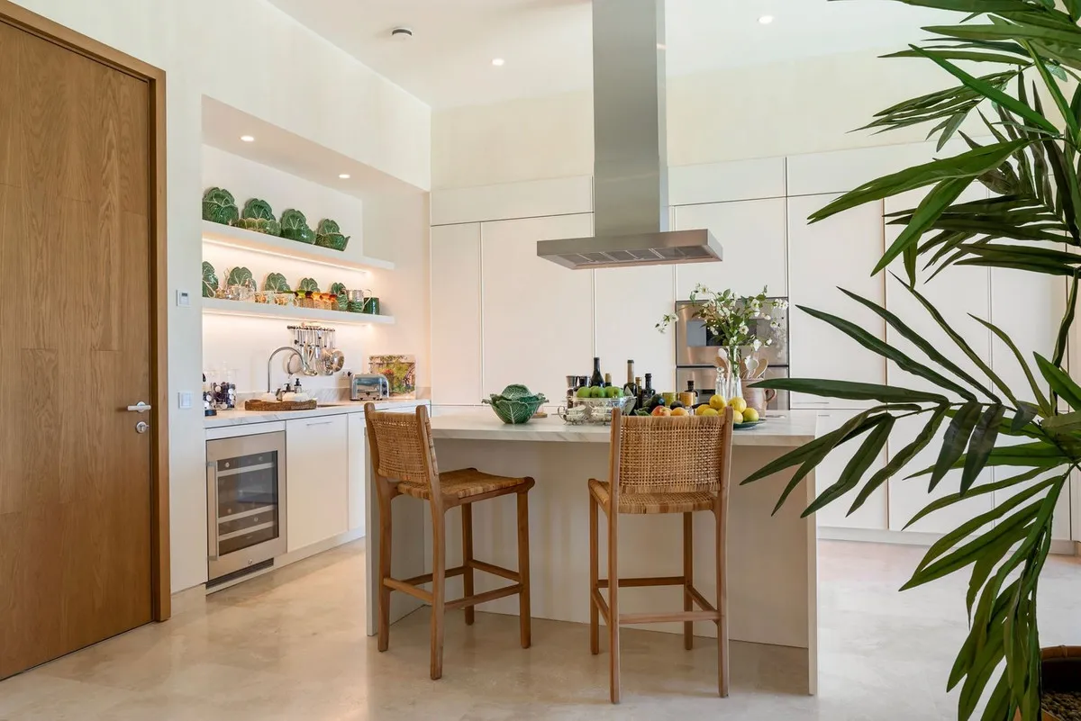 0d01fdf3-2647-4554-8884-c90bed4d5d87