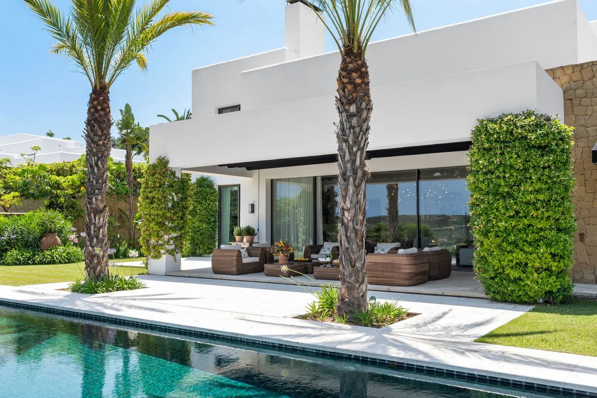 1af0c842-d408-4d73-8479-4d0f0185afd9