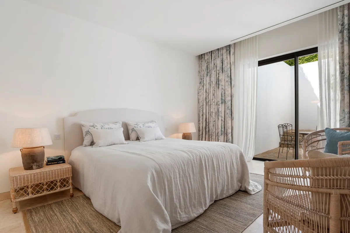 4961d552-25d9-4703-abba-10ae79c22410