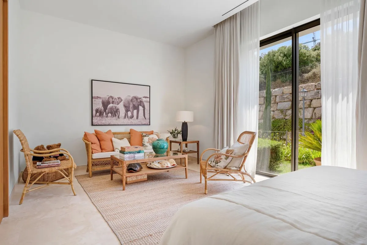 c227e7bc-7358-47de-99f8-f016014864f3