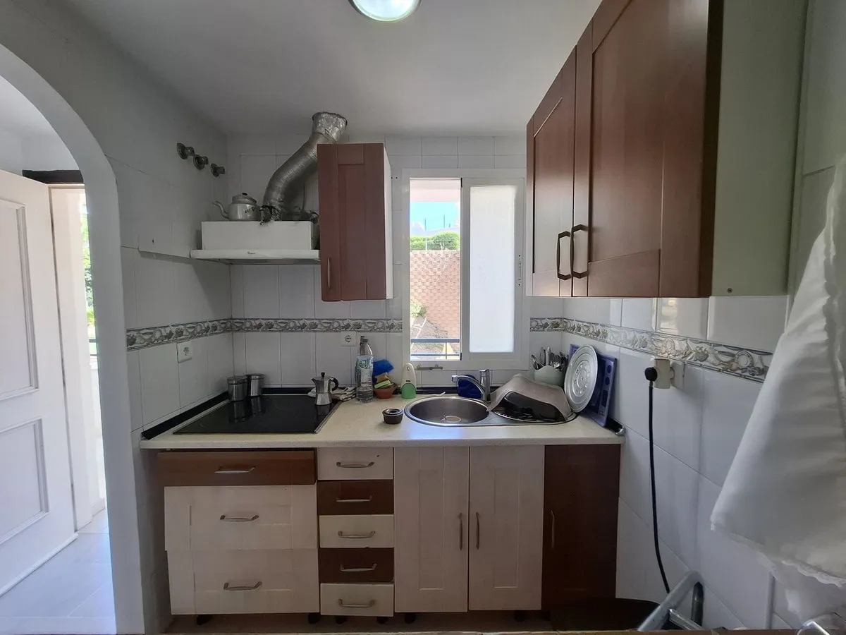 c6cb102b-1f9c-495e-8543-61382b16cd55