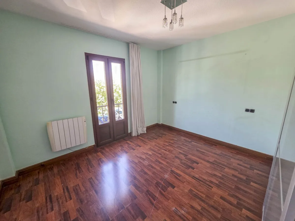 1a981217-8cf5-429a-9027-a3a668e8bf3c