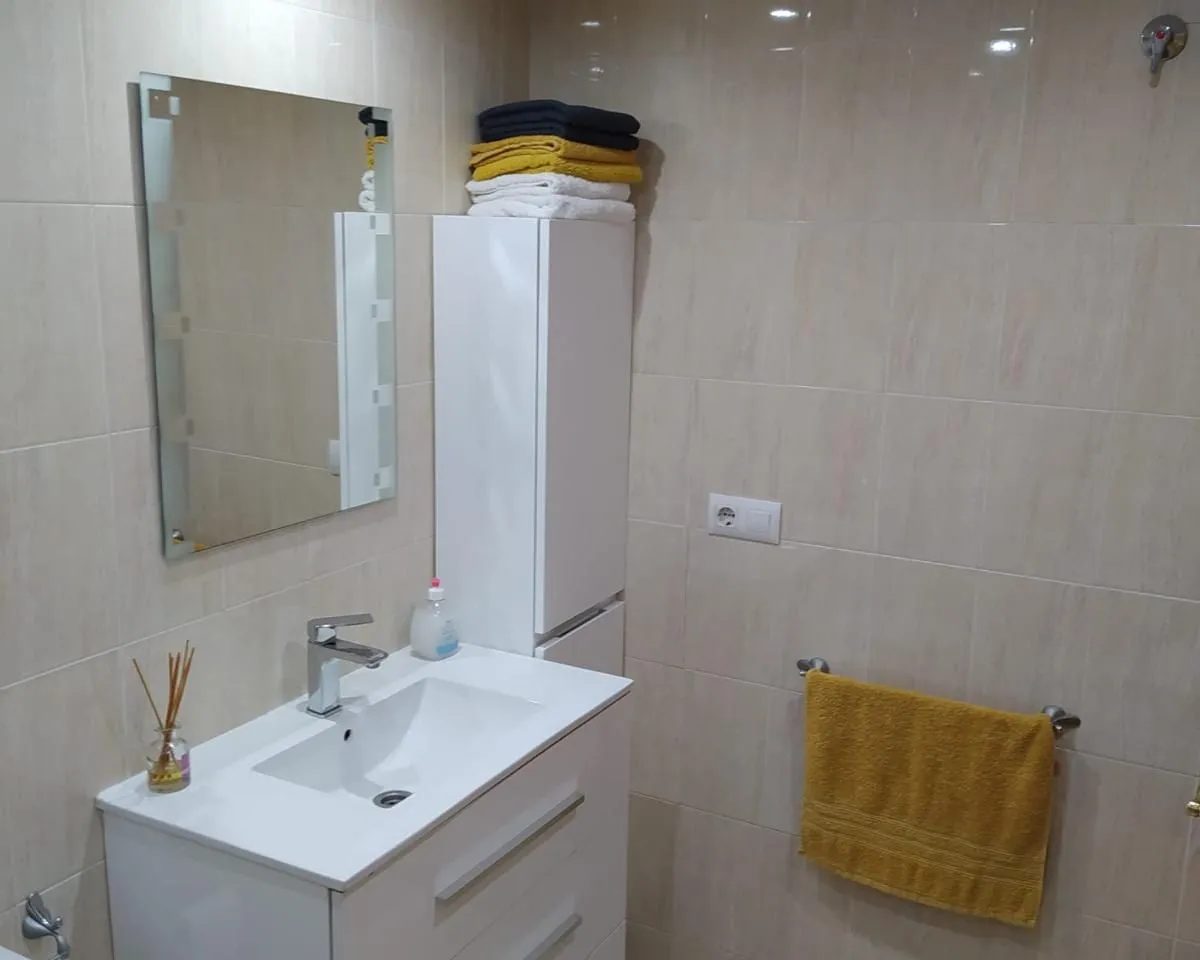 76e57be1-d045-403b-828e-c08417cecc52