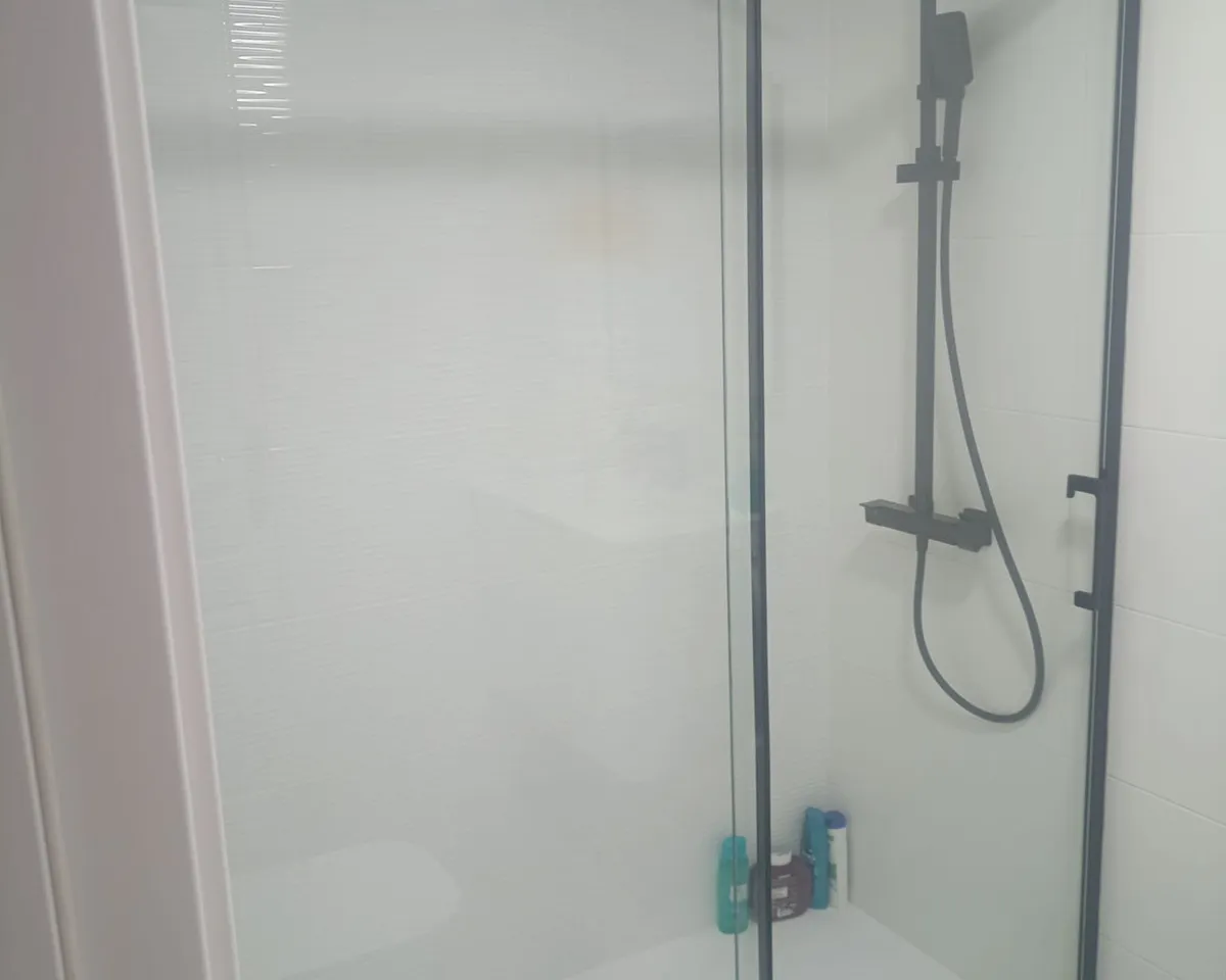 e6c84aab-3636-4d2a-9cfa-9927f70a78d0