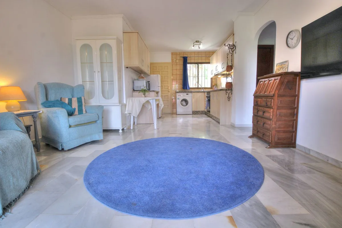 6e5f844f-c1bd-44a4-b4dc-0e26fb2de2e2