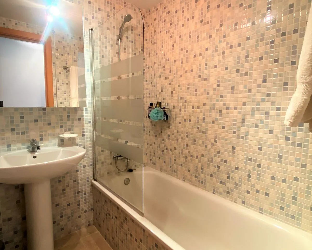 2797e48c-de73-4fdb-8660-5bc730e30e54