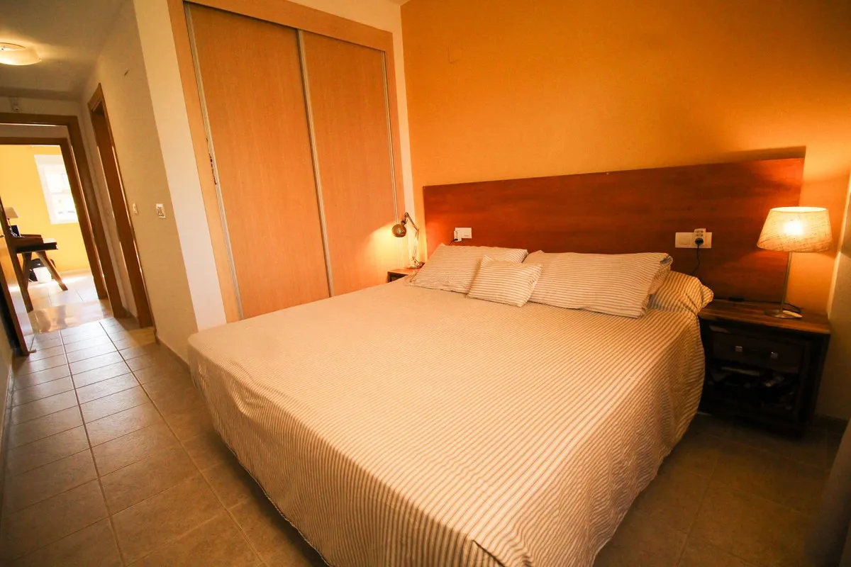 b1bd3b2f-35e9-4e36-a772-38b8b00e54ef