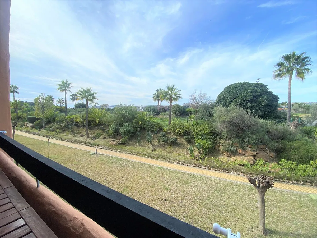 cf6c0667-8ce7-49b1-a0dc-f57ce94f13b2