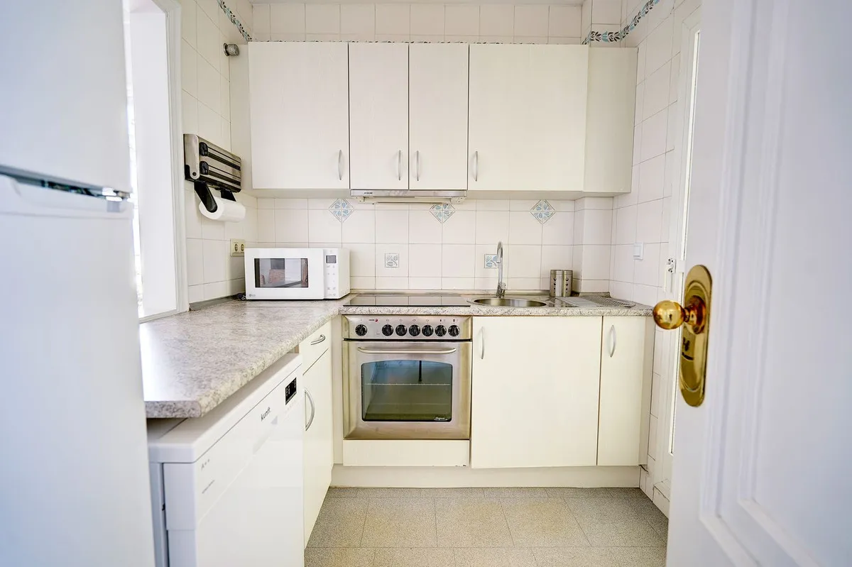 8ee6e39d-6f46-4c78-9cb9-7564db64f124