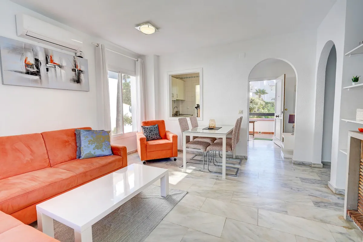 fe3d1ede-79fc-4b67-bc8e-ca735c91ebf1