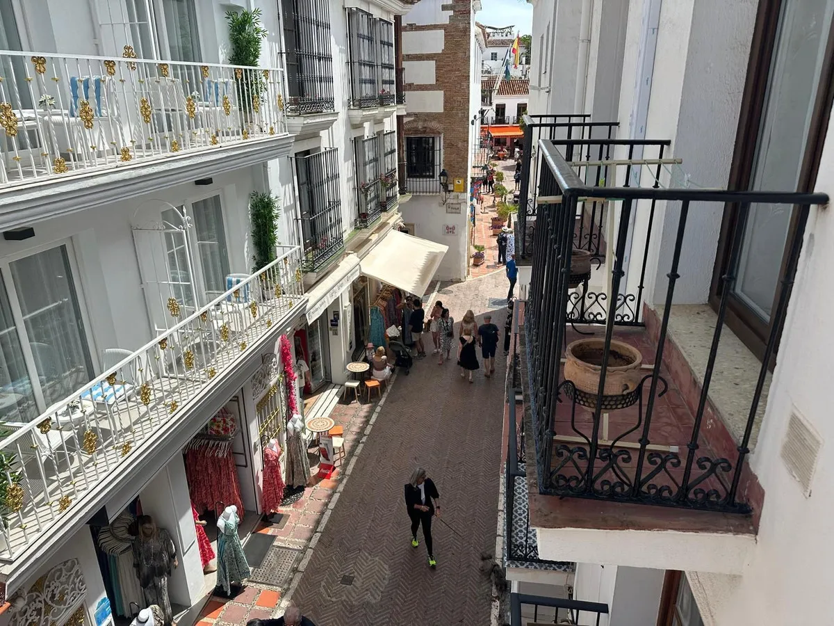 faec90ec-d64b-4d12-8769-c93d0d8921de