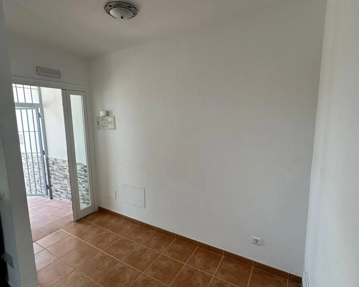 d5fcd930-b2b2-429f-a8a7-32ad3549e123