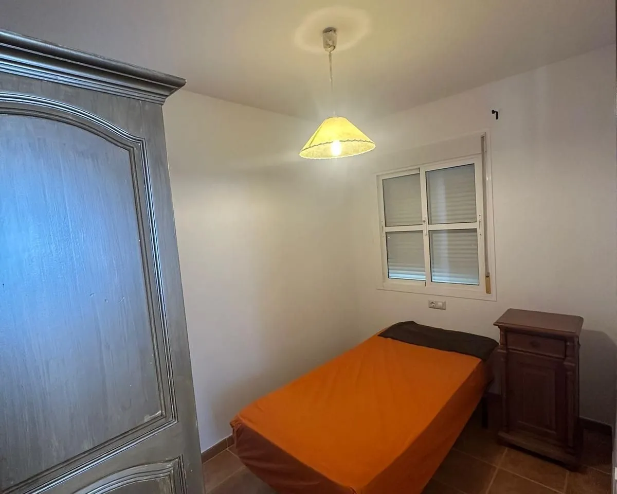 fd16cf37-e950-4580-a725-dd9058c8819c