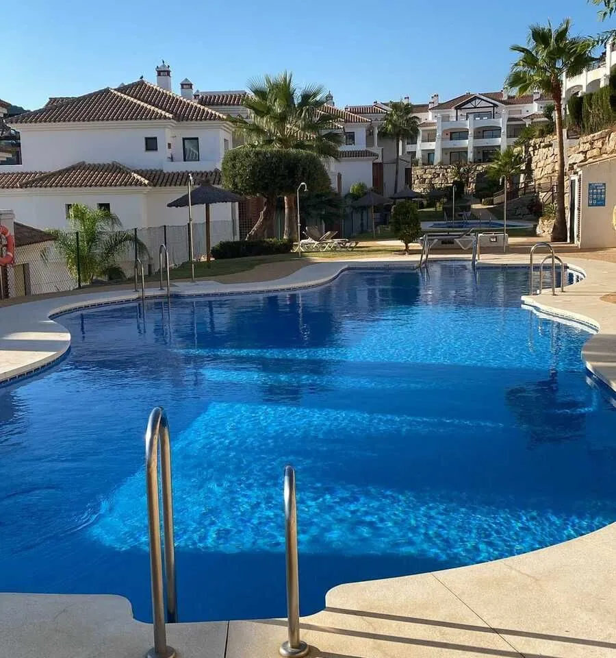 27704926-fb33-406c-8599-ed3a3869fd51