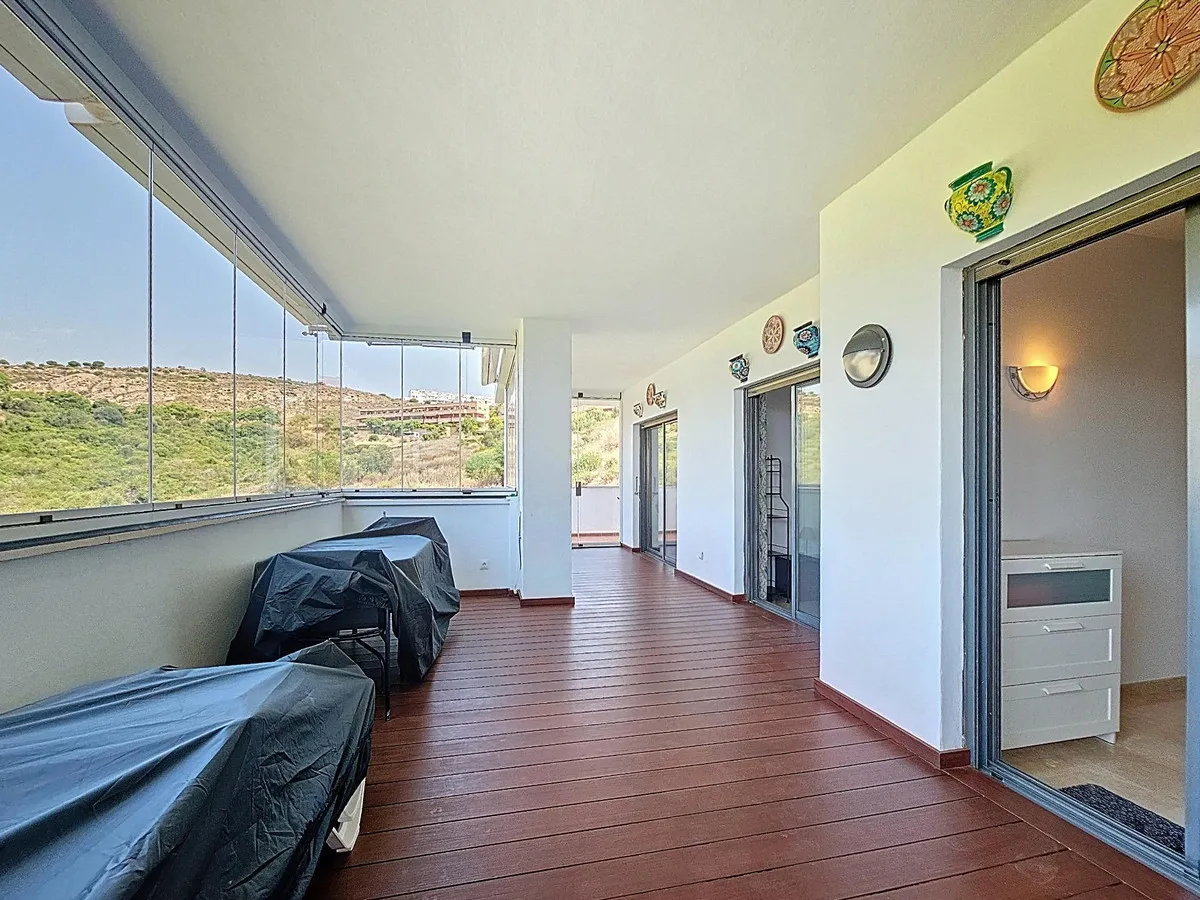 c944b6d3-0473-4f88-b866-a9bfe52a494f