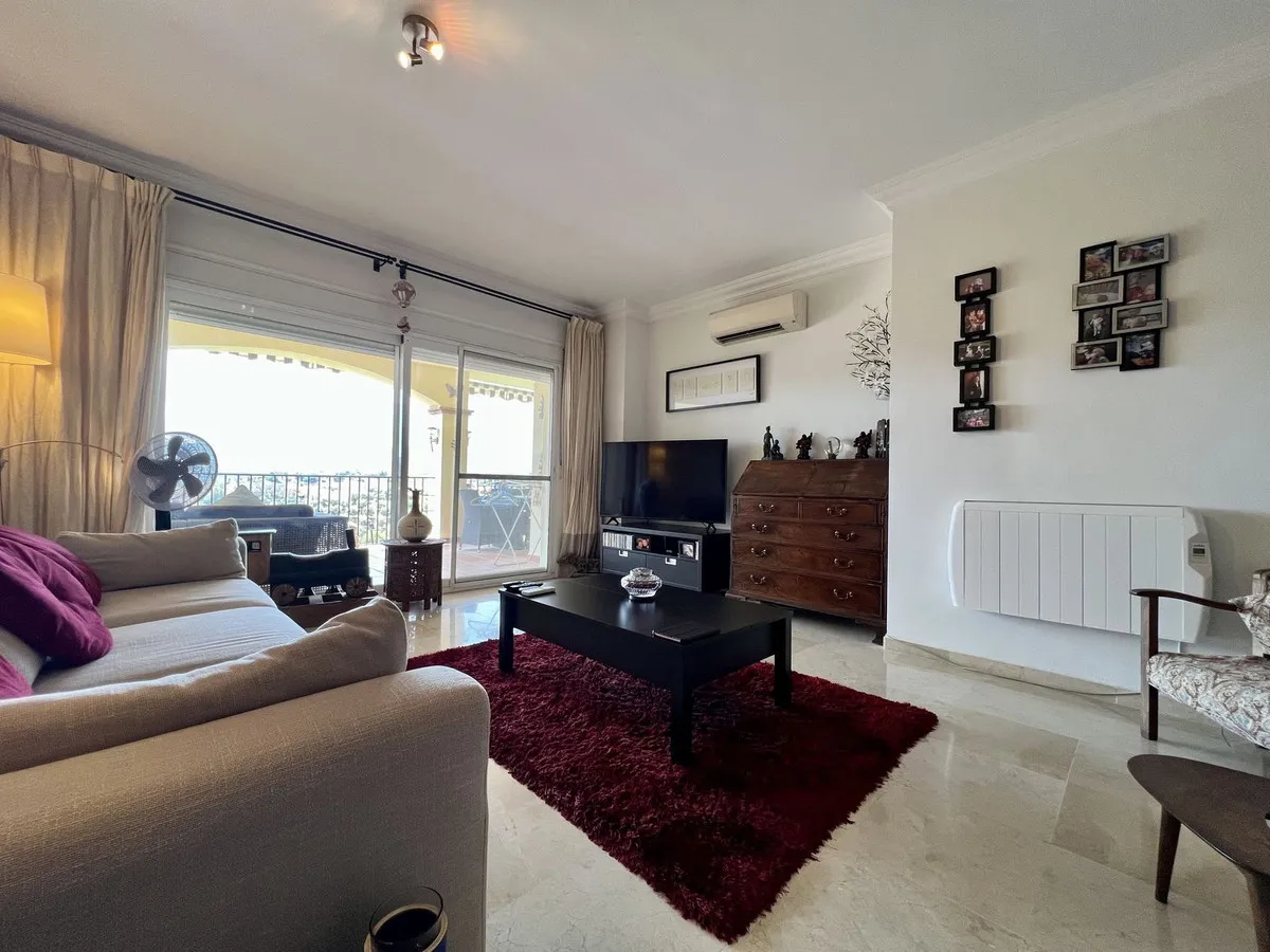 6d489533-263c-408d-bec5-f0d2827271b2