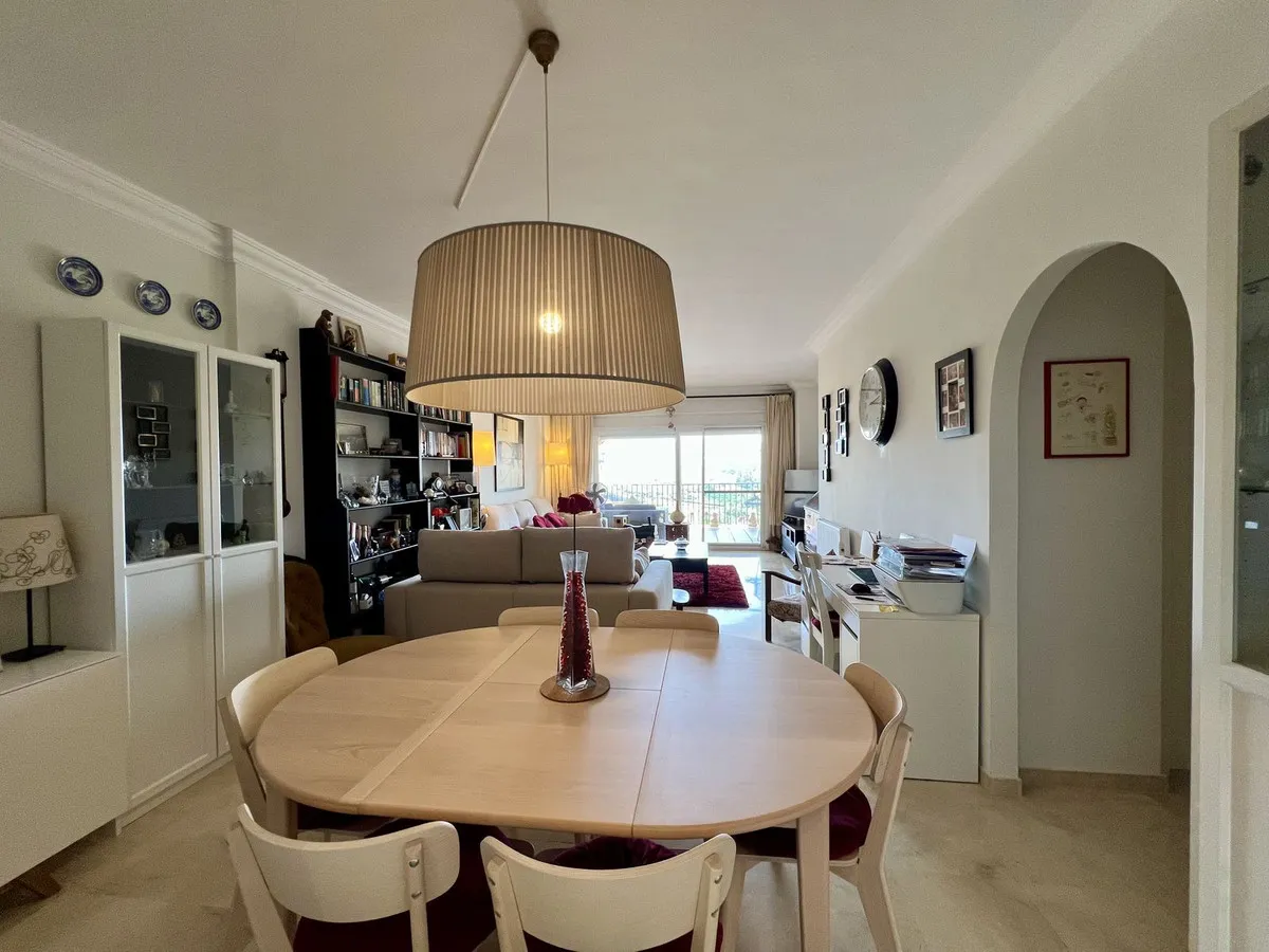 9c32c976-e43e-4016-9224-cd60a6c67b0a