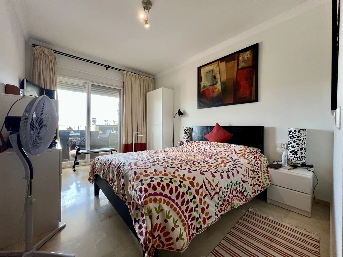 a0025413-6c50-4990-90dc-e21d8f6decea