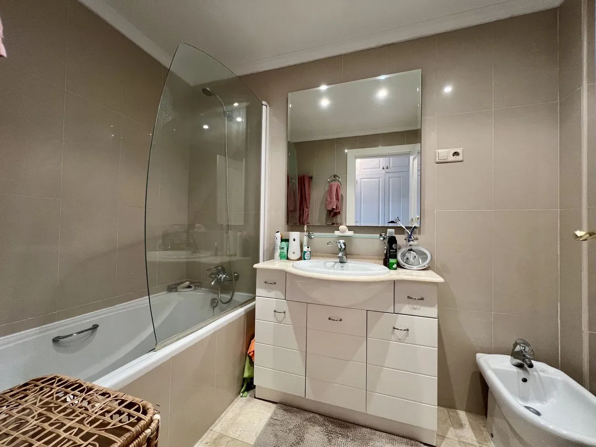 aa0f74e0-21ba-4a31-b590-794ee23b63c4