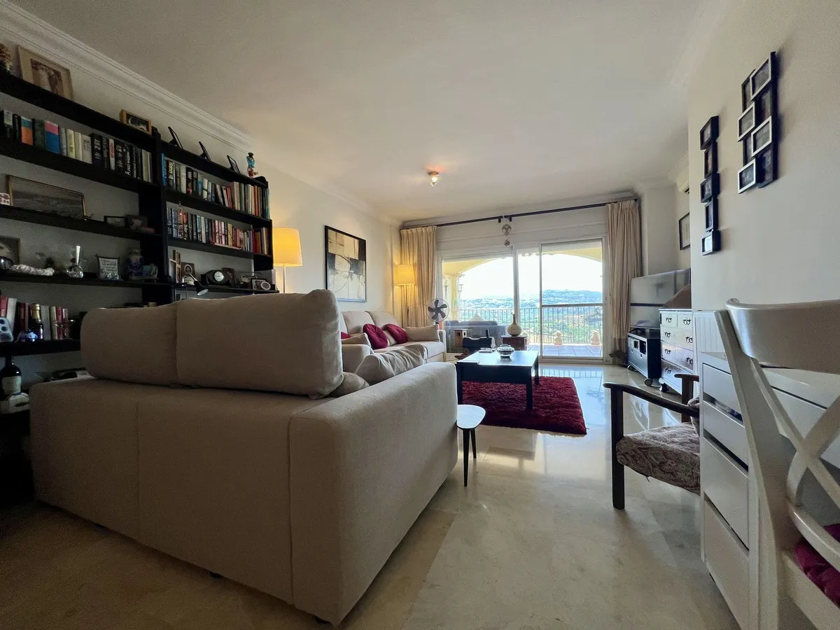 c3226586-a99c-4b71-bb73-3d8b1f1a2875