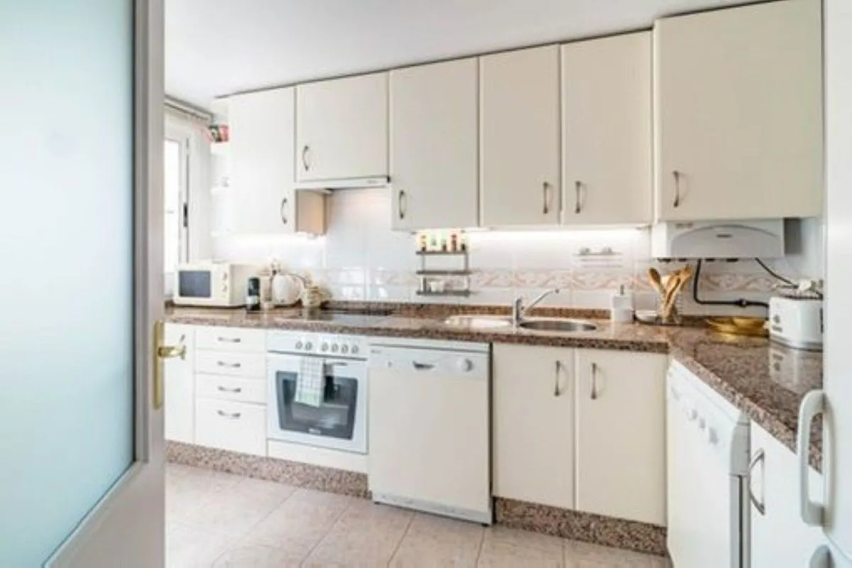 5e08ade9-841e-493e-bcad-5ea073a235d1