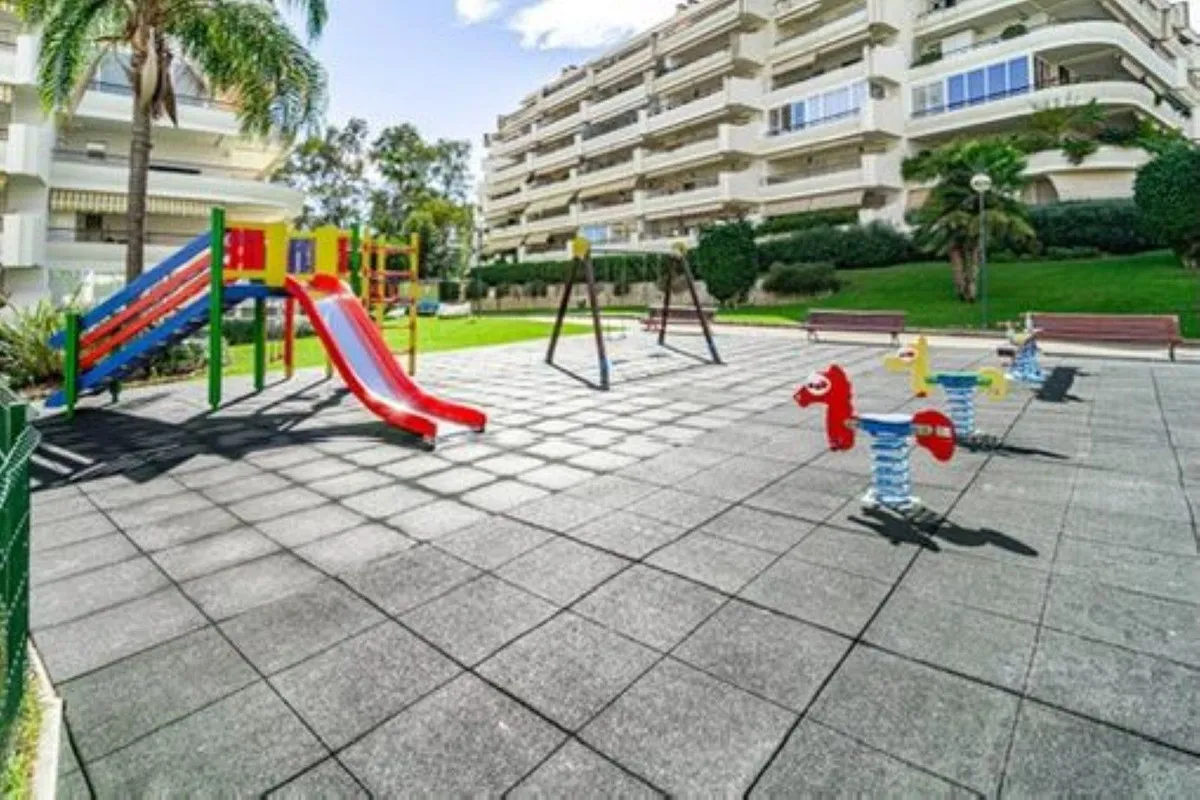 923d8fea-3d96-4141-9317-62c606a6e696