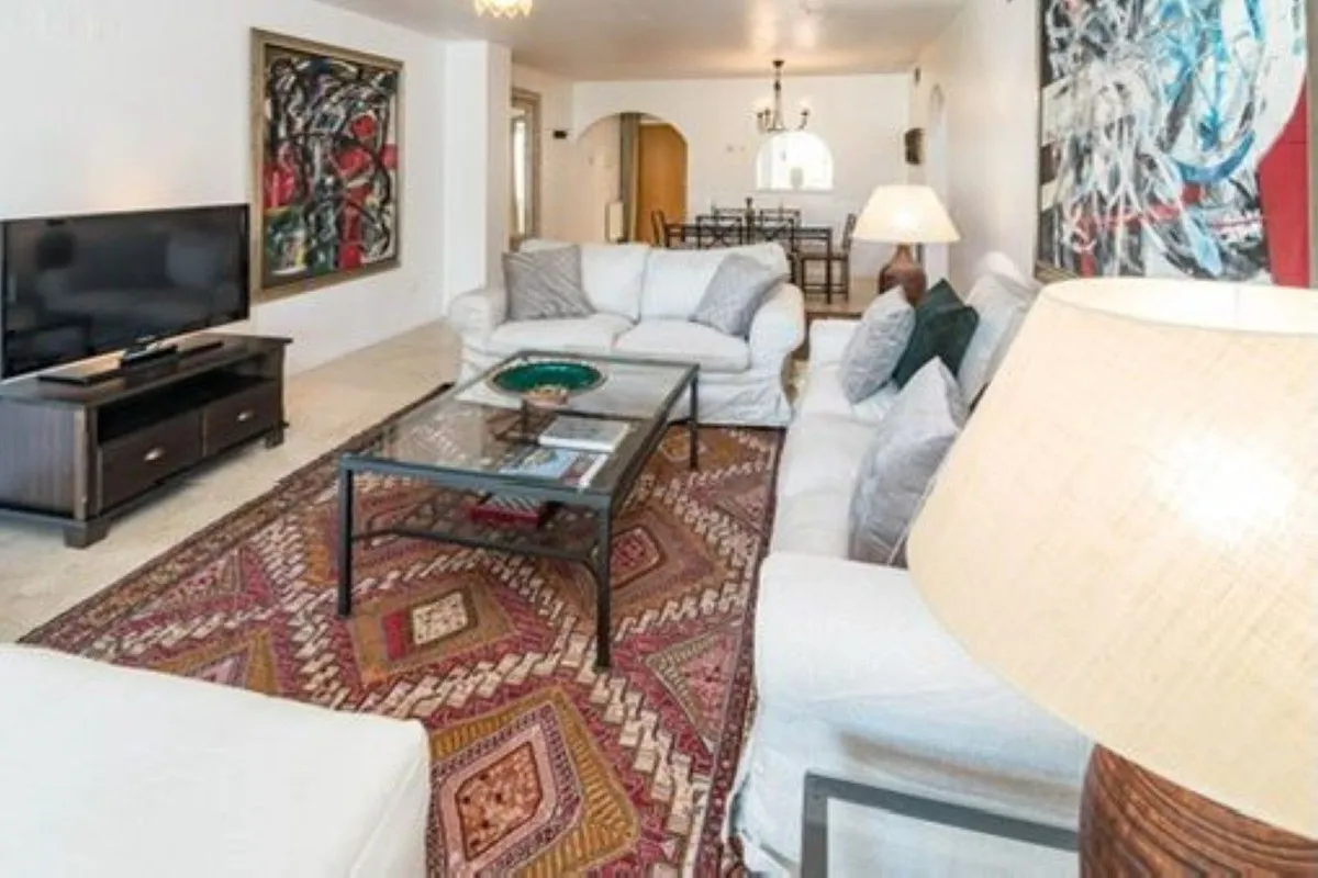 da186285-7cd9-42f6-b6aa-b6d72bde3194