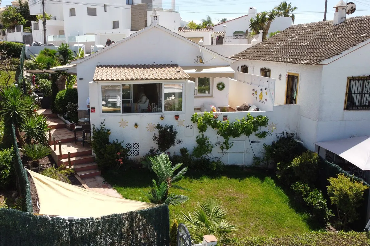 cc18b473-8536-4eac-bb47-f7791974f43d