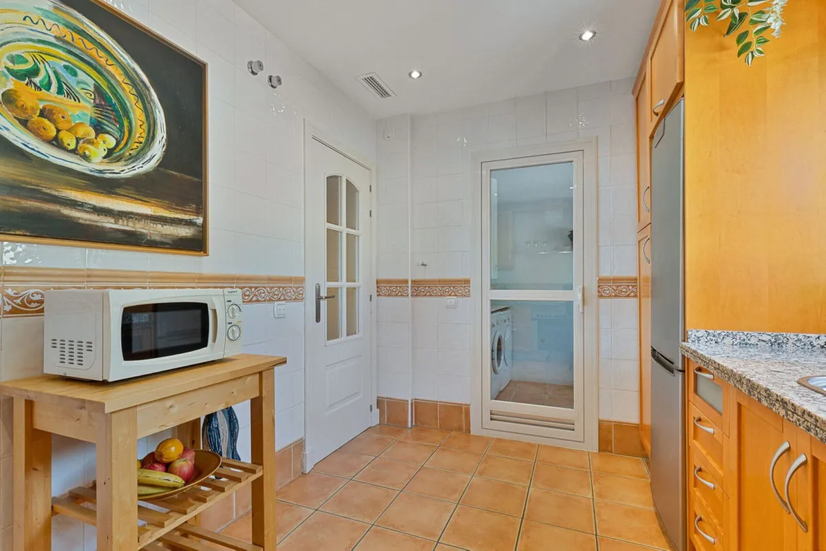 f79e5c05-d56b-4ae6-8f69-3ef50237d297