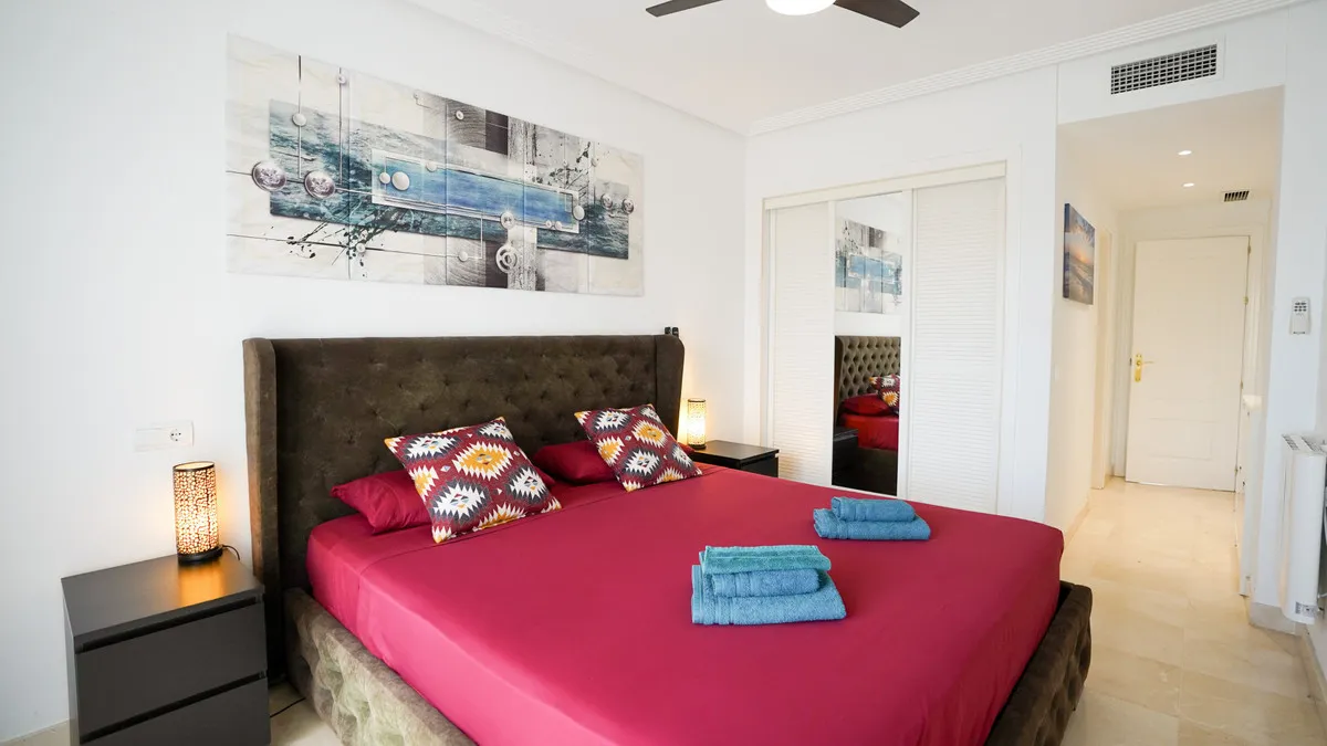 04fea05a-cdef-4ff9-b452-129f93dbf885