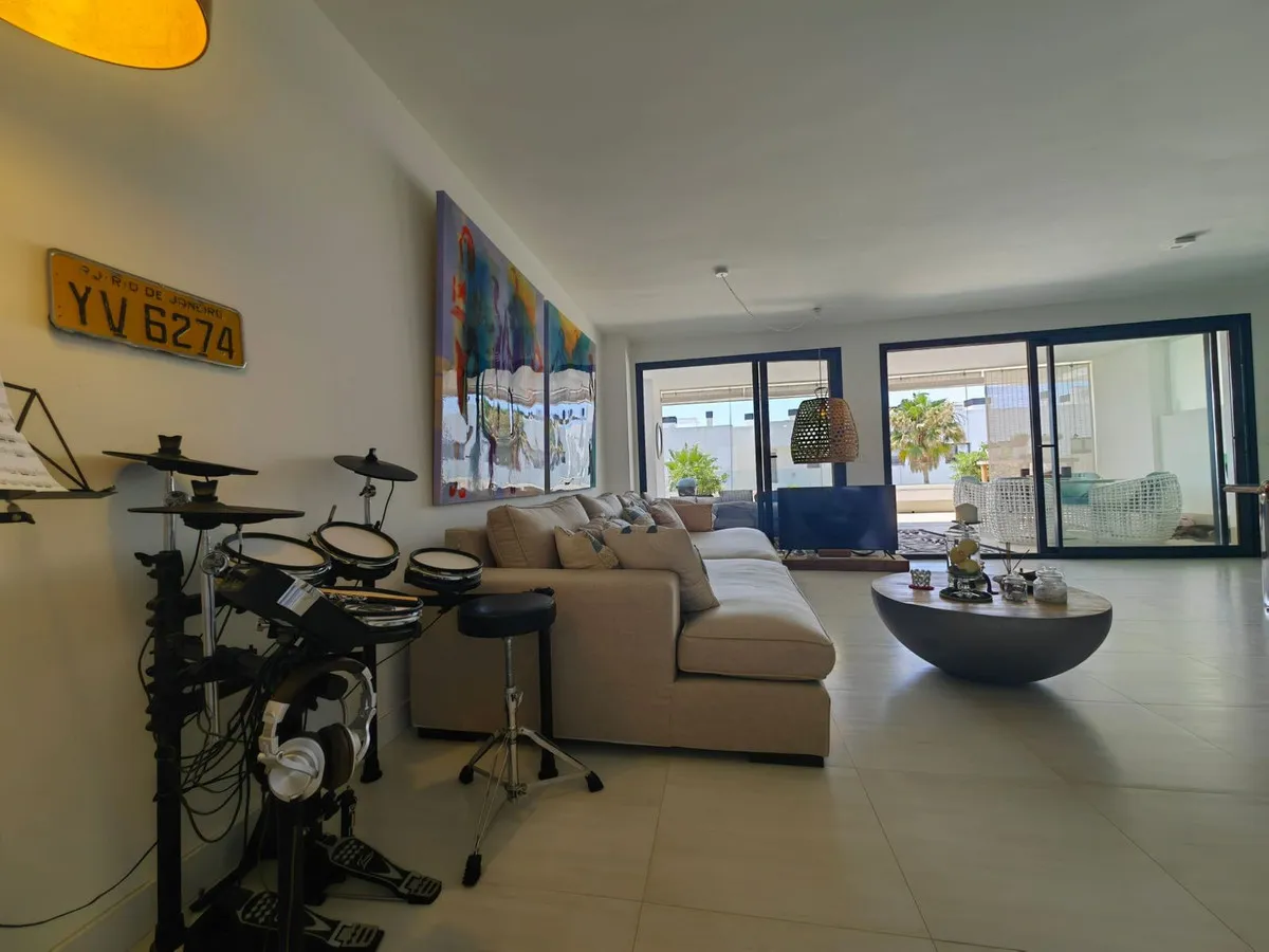 07d07299-4a0b-4c83-87da-3848bdec6a9d