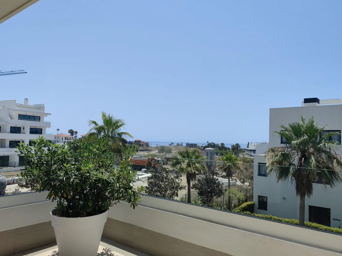 637c8ea6-c065-4108-8d1b-1435f6457ad7