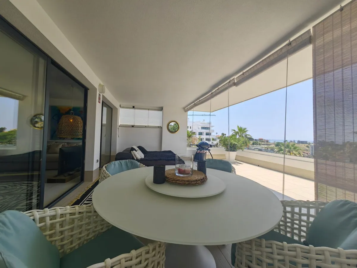 db2e5633-b3a3-4ad3-ab1a-d50550513b09