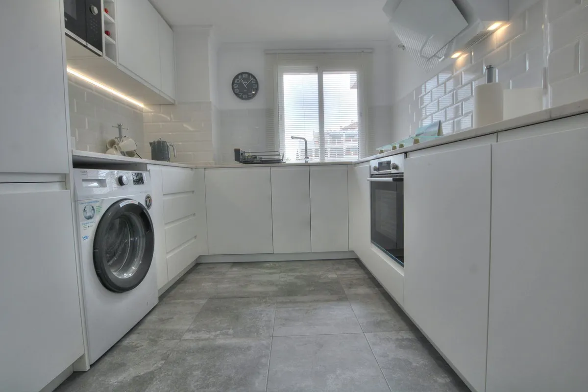 a54a88ba-d067-447b-978a-f38e7d1cd259