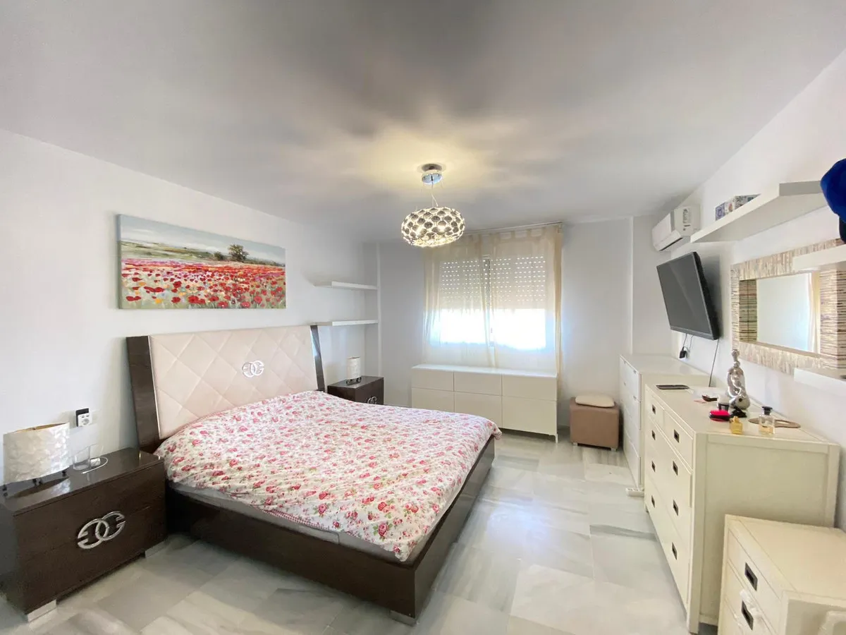 0db51af5-5764-42e9-a7b4-6a5a1158679c