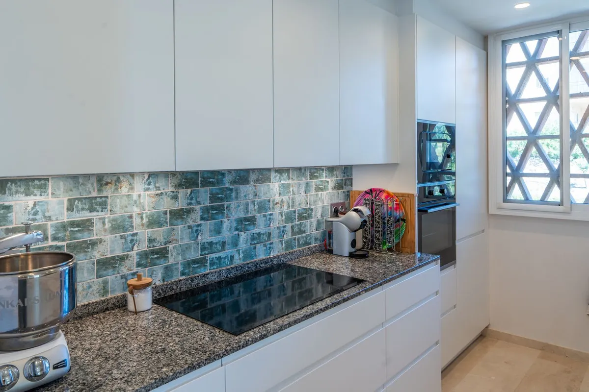 8848dfb5-f2c1-4c7b-92e0-41feb8ad0c1b