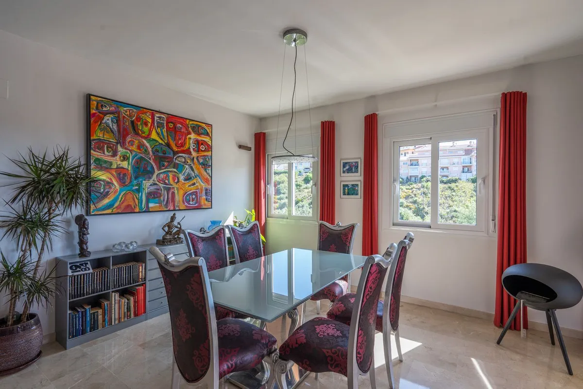 d52b8fd0-e392-4a16-a230-85a7a8f6f1cd