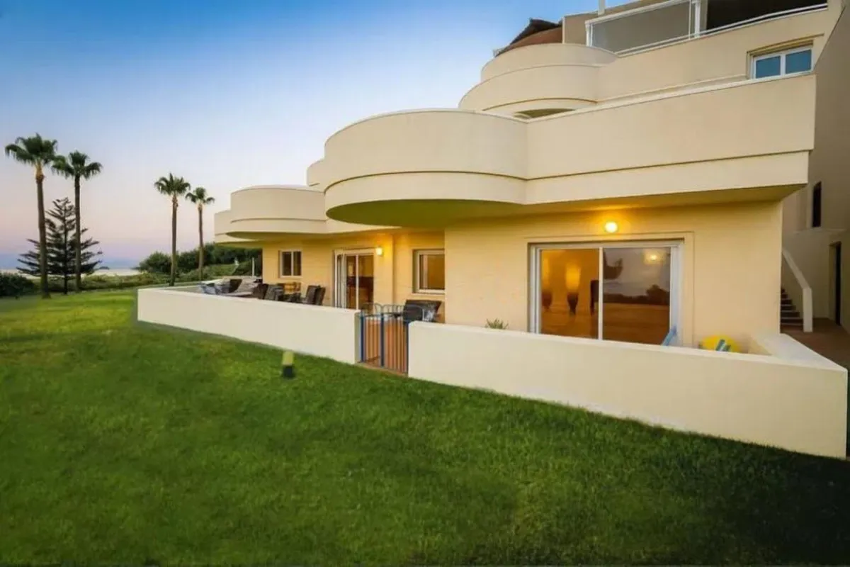 34999e63-bdc5-4f4c-8e85-d39b316d9576