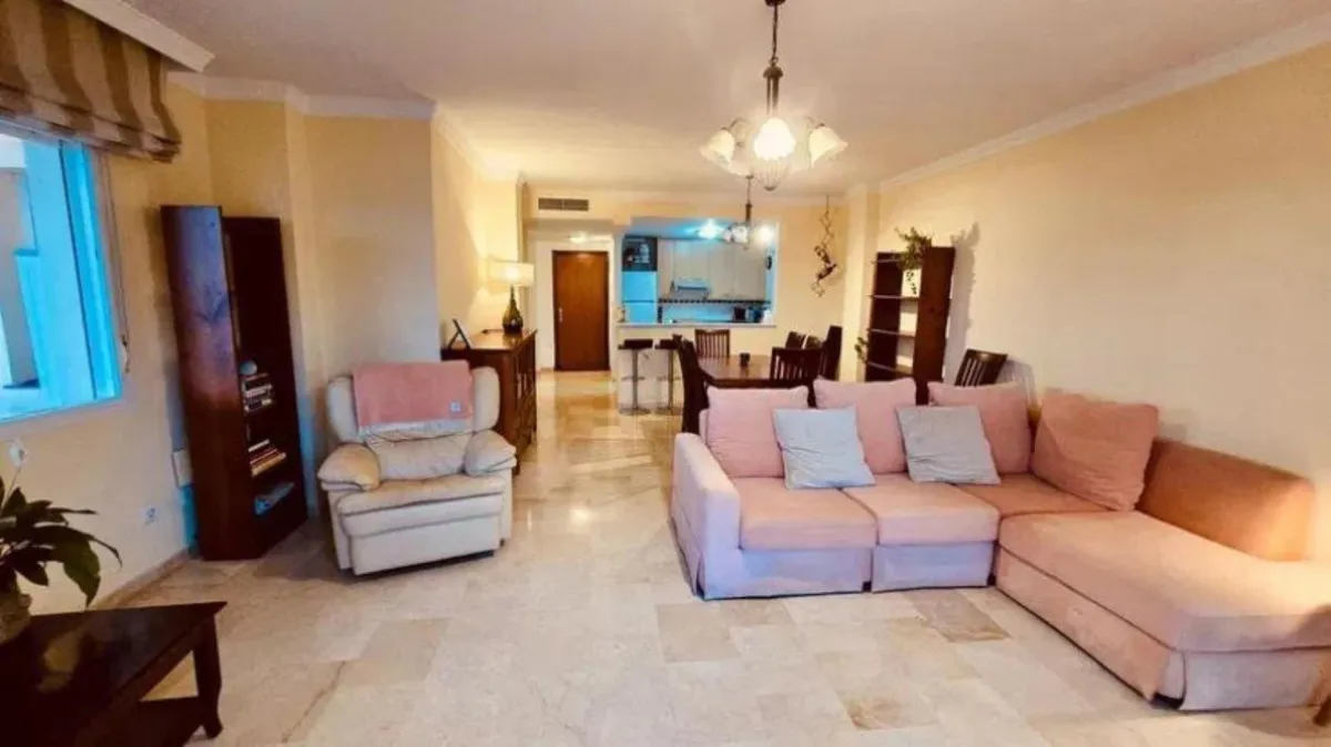 4aabfbc1-f0c4-4a22-b6b5-c3e849c932cc