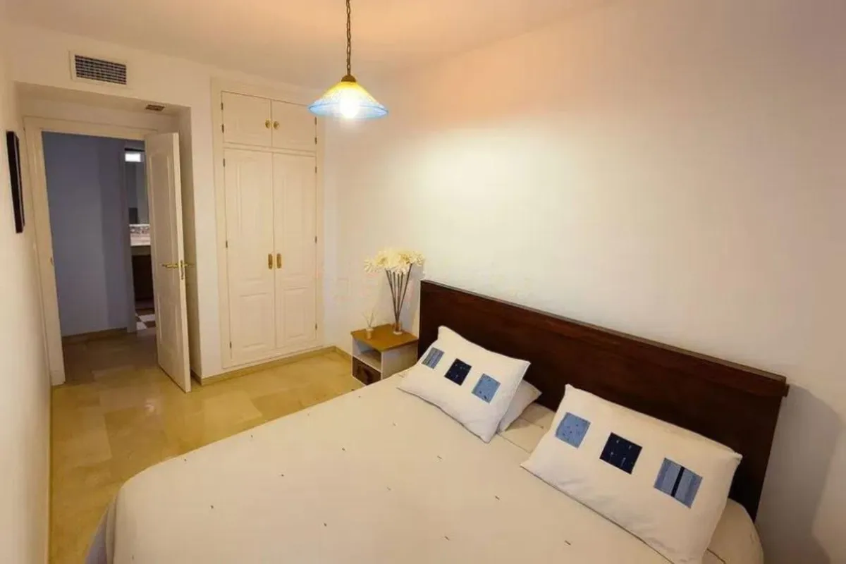 5f98be76-4196-4c53-a811-672024da481d