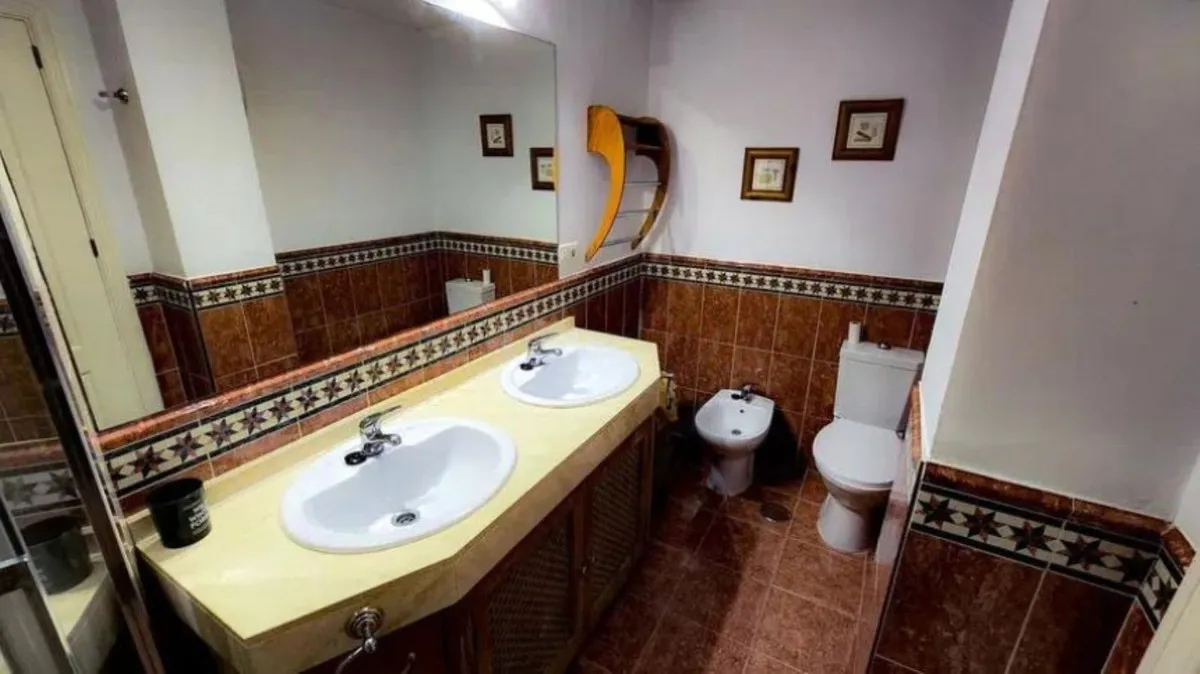 a803201c-fe5b-4014-93dc-82467f95634e