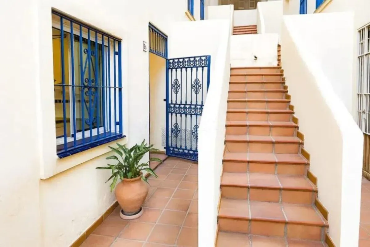 b8b580eb-6f8d-428a-90c2-2966f6661f7e